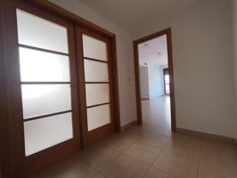 PISO EN VENTA EN AVENIDA DE FINLANDIA 2 CON GARAJE, LOS BERMEJALES, SEVILLA. photo 0