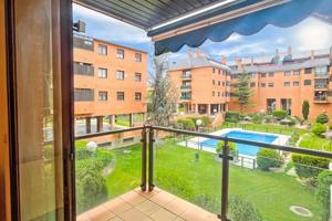 Piso En venta en Calle Camilo José Cela, Parque Empresarial, Las Rozas De Madrid photo 0