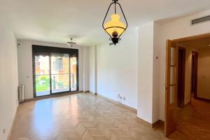 Piso En venta en Calle Camilo José Cela, Parque Empresarial, Las Rozas De Madrid photo 0