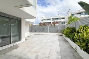 Piso En venta en Calle Junta De Castilla Y Leon, Valdepastores - Las Encinas, Boadilla Del Monte photo 0
