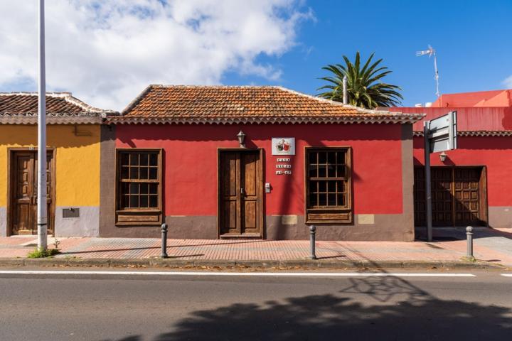 Amplia casa en el centro de la localidad de Tacoronte en Santa Cruz de Tenerife photo 0