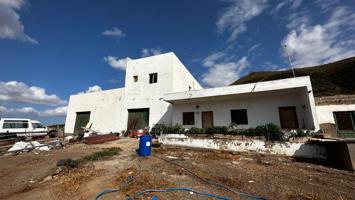 chalet unifamiliar en una finca impresionante photo 0