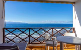 Fantástico apartamento con vistas únicas al mar photo 0