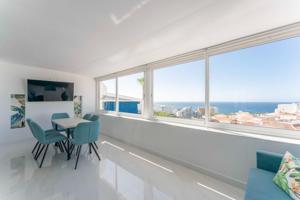 Encantador apartamento con parking privado y con vistas al mar photo 0