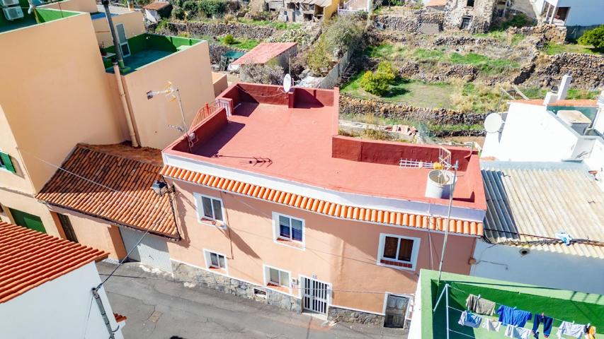 SE VENDE CASA ADOSADA EN VILAFLOR photo 0