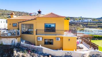 COMPLEJO VACACIONAL DE 3 VIVIENDAS+ALMACEN CON PISCINA Y VISTAS ESPECTACULARES EN SAN MIGUEL photo 0