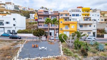 LOCAL EN GRANADILLA CON MULTIPLES POSIBILIDADES photo 0