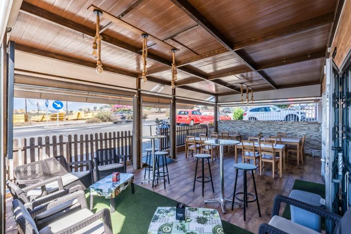 ¡OPORTUNIDAD ÚNICA! Traspaso de Restaurante Italiano de Éxito en Zona de Paso photo 0