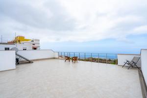 🏡 EN VENTA – Propiedad con 2 apartamentos y terrazas en Guía de Isora photo 0