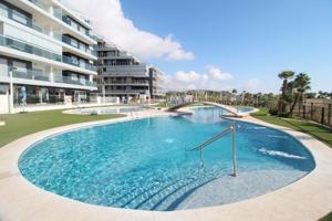 1831_APARTAMENTO DE OBRA NUEVA EN 1ª LÍNEA DE PLAYA Y CON UNA GRAN TERRAZA DE 37 M2 photo 0