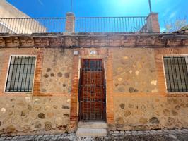 Unifamiliar Pareada En venta en Cuesta Santa Ana, 4, Casco Histórico, Toledo photo 0