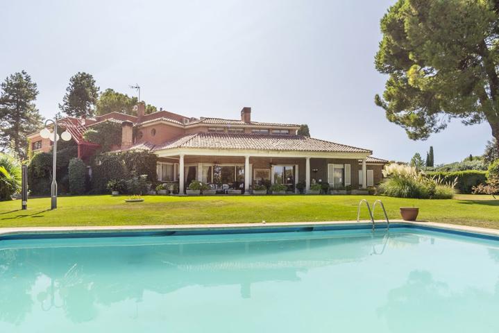 Casa En venta en De Los Rosales, Urb. Este - Montepríncipe, Boadilla Del Monte photo 0