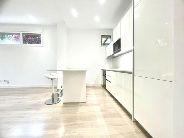 Piso En alquiler en Calle De Ulises, Ciudad Lineal, Madrid photo 0
