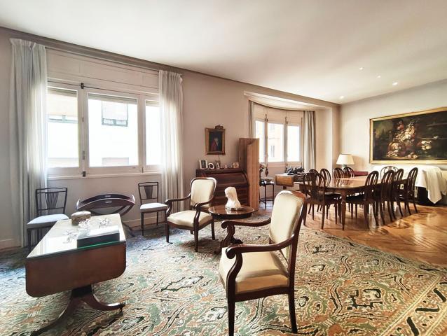 Piso En venta en Chamberí, Madrid photo 0