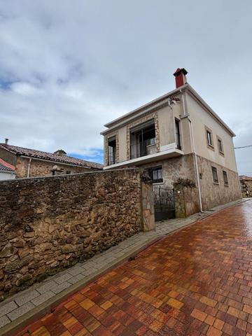 Casa En venta en Calle Barranco, 5, Cueva Del Hierro photo 0