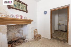 VENTA DE CASA PARA REFORMAR EN ALBUÑUELAS photo 0