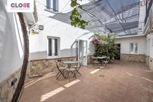 Casa turística con alta rentabilidad asegurada en La Zubia. photo 0
