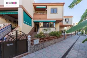 Fantástica casa en pleno paseo marítimo de Salobreña. photo 0