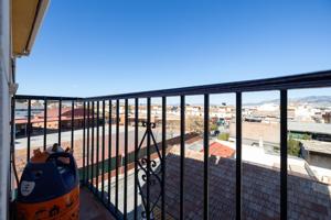 ¡ ACOJEDOR Y BONITO PISO EN ARMILLA ! photo 0