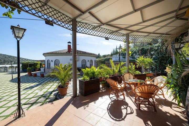 🏡 ¡Espectacular chalet con piscina, jardines y salón de fiestas en Puerto Lope (Moclín)! photo 0