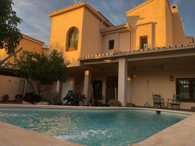IMPRESIONANTE CHALET EN OGIJARES photo 0