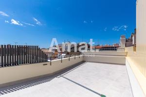PLAÇA1 -Ático nuevo con gran terraza photo 0