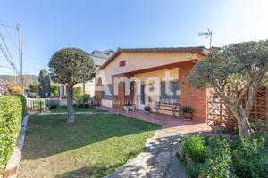 Casa a 4 vientos con piscina privada en Sant Just photo 0