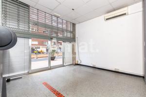 Local en les Corts photo 0