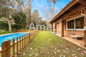 Casa reformada en zona residencial de Montmany, Valldoreix photo 0
