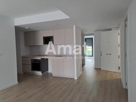 Gran piso nuevo con 4 dormitorios y terraza photo 0