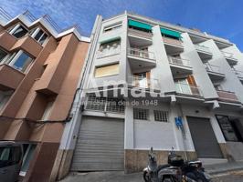 Local multifuncional en rentabilidad con rampa de acceso photo 0