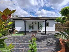 Magnífico chalet en venta con piscina en la zona del Taió, Castellví de Rosanes. photo 0