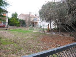 Inversión Inmobiliaria en La Bisbal d'Empordà: Parcela con Potencial para Seis Viviendas photo 0
