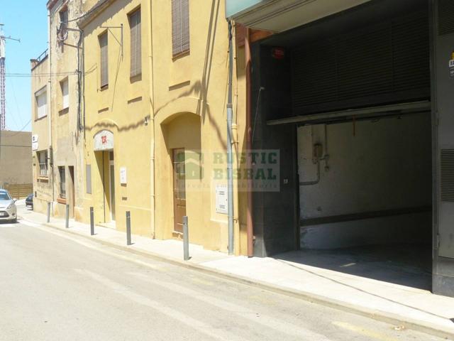 Parking en alquiler en La Bisbal d'Empordà photo 0