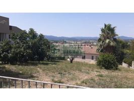 Parcela en venta en urbanización cercana a La Bisbal d'Empordà photo 0