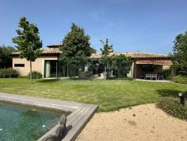 Impresionante propiedad con jardín y piscina de alquiler vacacional situada en el campo de golf de Gualta photo 0