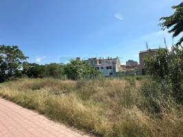 En venta parcela urbanizable en Sant Joan de Palamós con proyecto para diez viviendas y un local comercial photo 0