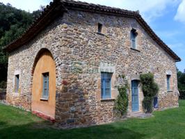 Espectacular casa rústica con jardín y piscina en alquiler en zona Vilopriu photo 0