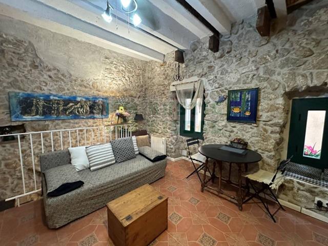 Apartamento rústico en alquiler temporal en la Costa Brava - Alt Empordà photo 0