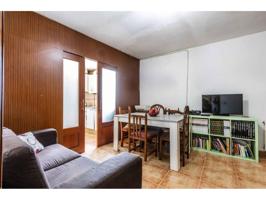 Piso en venta en Verges photo 0
