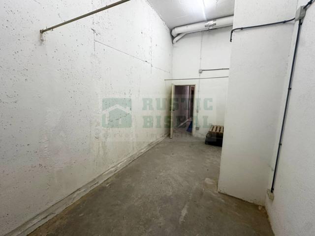 Alquiler de trastero en La Bisbal d’Empordà. Espacio de 18 m² céntrico y bien iluminado photo 0
