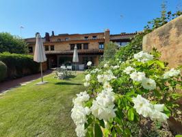 Casa rústica en venta en Vulpellac – Baix Empordà, con jardín, porche y una reforma exquisita photo 0