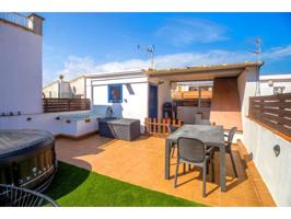 Casa o chalet en venta en calle Roger de Lloria photo 0