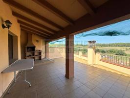 En exclusiva, gran casa rústica en venta con amplia terraza y vistas en Les Olives – Baix Empordà photo 0