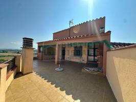 En venta gran casa con terraza y vistas en Les Olives – Baix Empordà photo 0