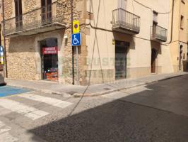 Alquiler de local comercial en La Bisbal d’Empordà con escaparate y gran visibilidad photo 0