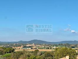 Piso en venta en La Bisbal d’Empordà en edificio con ascensor, cuatro dormitorios y dos baños photo 0