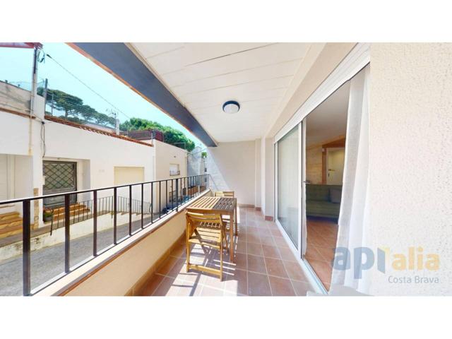 Piso en venta en carrer Perica, Tamariu photo 0