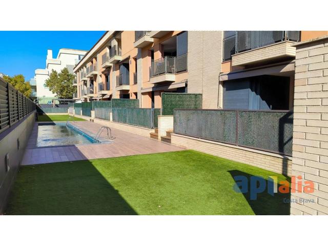 Piso o apartamento en venta en el centro de Palamós photo 0