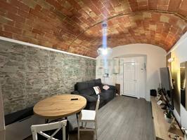 En venta casa reformada con patio y piscina en La Bisbal d’Empordà – Oportunidad en el Baix Empordà photo 0